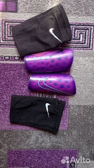 Футбольные щитки