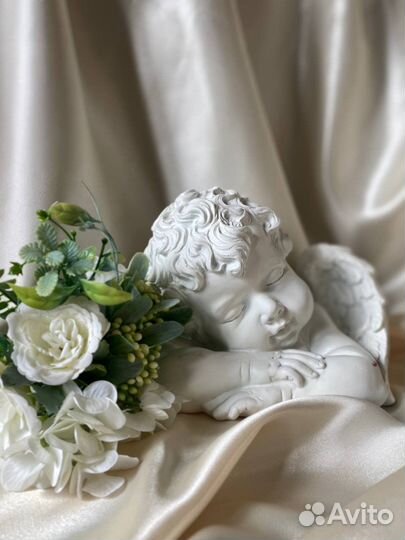 Статуэтки. Европа