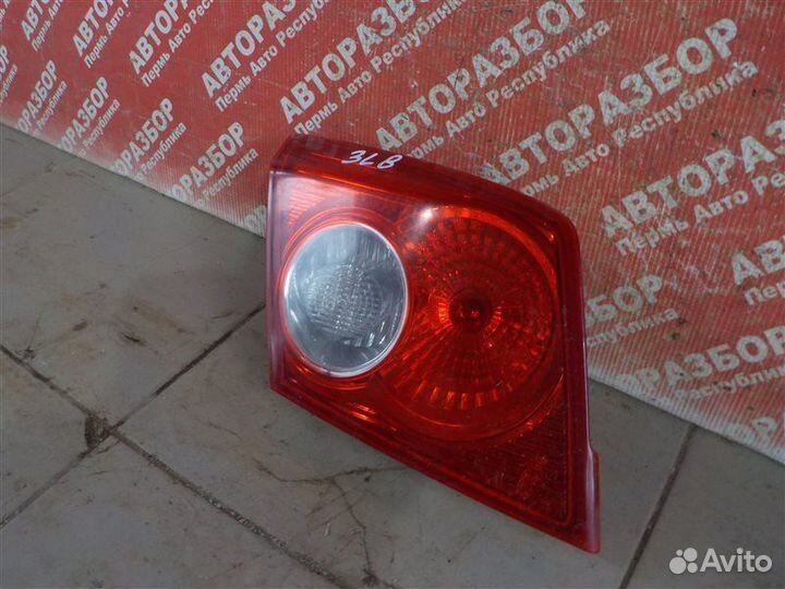 Фонарь внутренний задний левый Chevrolet Lacetti