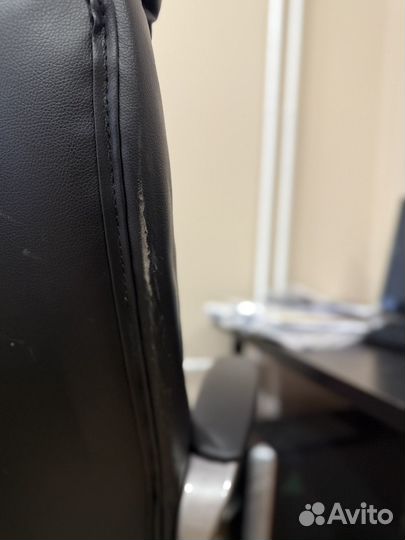 Кожаное компьютерное кресло руководителя