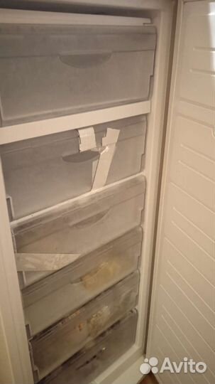 Морозилка Бирюса 6 ящиков 1м50см в высоту