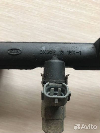 Рейка топливная (рампа) Kia Spectra