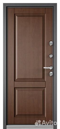 Дверь входная уличная
