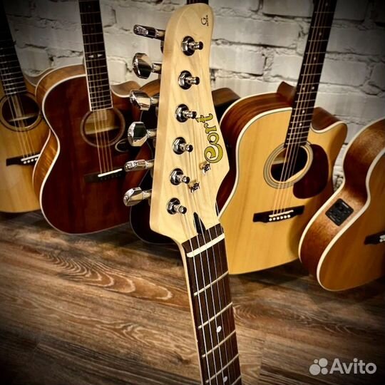 Электрогитара Cort + Аксессуары