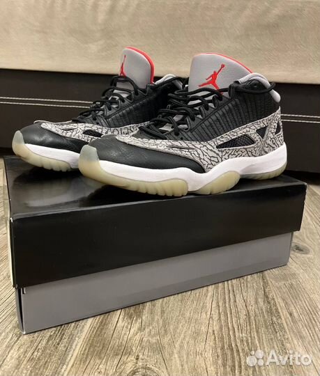 Мужские кроссовки Jordan 11 Retro Low IE