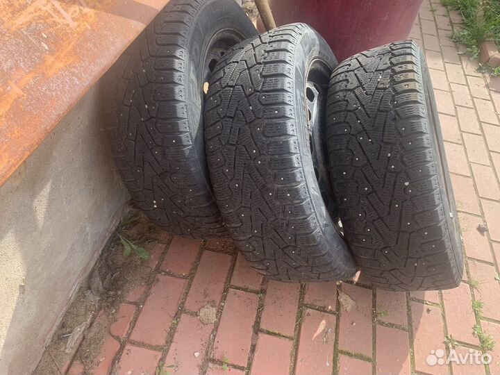 Pirelli Ice Zero 2 205/55 R16 94