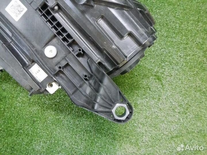 Фара правая Mercedes-Benz GLE