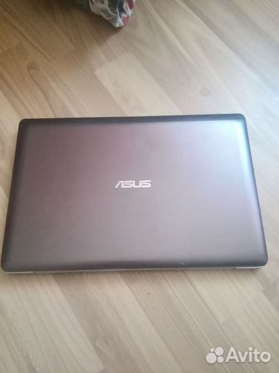 Нетбук с сенсорным дисплеем Asus 11