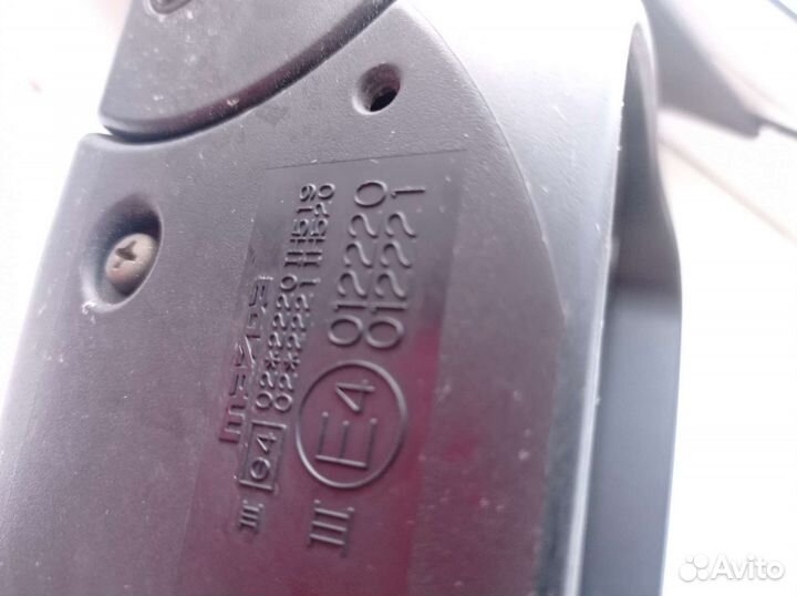 Зеркало заднего вида, правое Мазда 3 Bk