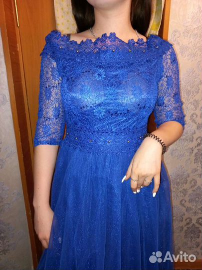 Вечернее платье