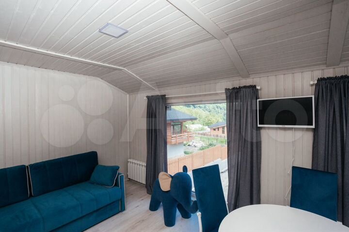 3-к. квартира, 60 м², 3/3 эт.