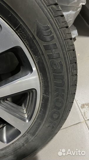 Продам литой диск с шиной R17