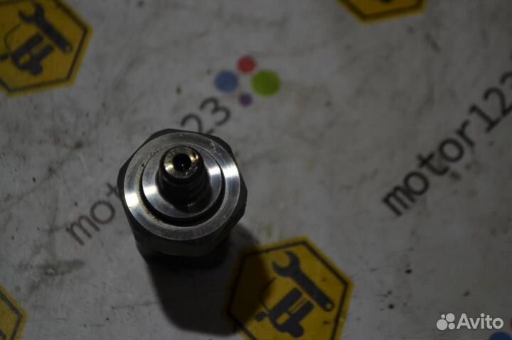 Датчик давления масла Toyota