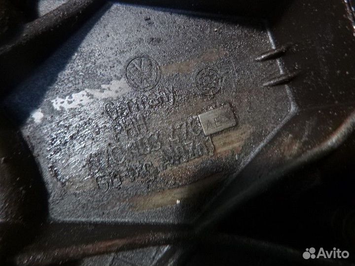 Крышка головки блока (клапанная) audi A8 D3 2002