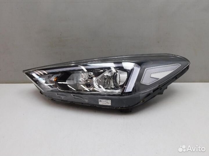 Фара левая Hyundai Tucson