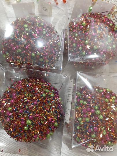 Пакет ярких новогодних игрушек