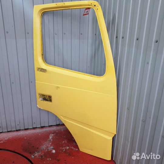 Дверь правая Volvo FM 20360551