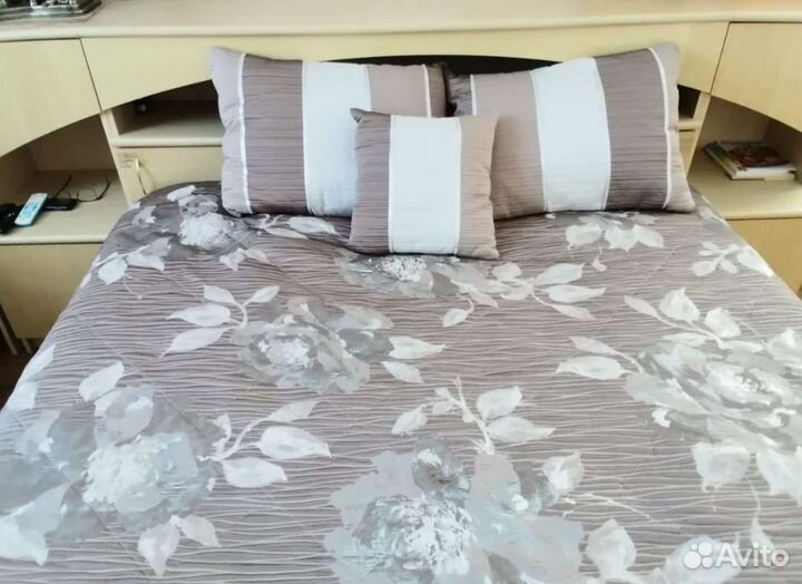 Дизайнерский комплект покрывало+подушки+шторы