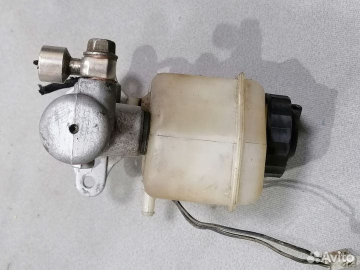 Главный тормозной цилиндр для Kia Shuma 1996-2001