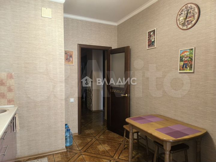 3-к. квартира, 79 м², 4/10 эт.