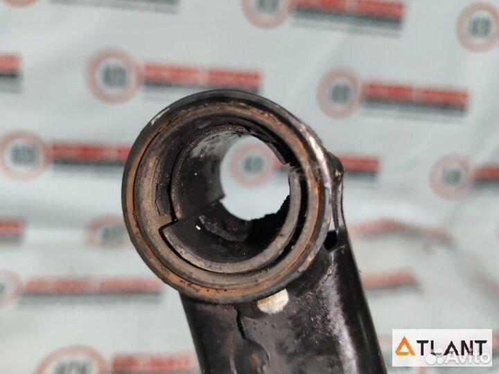 Рычаг передний правый subaru levorg