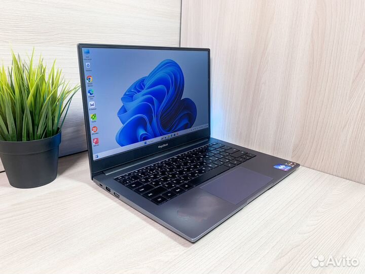 Ноутбук Honor Magicbook Ryzen 5/8Gb/SSD