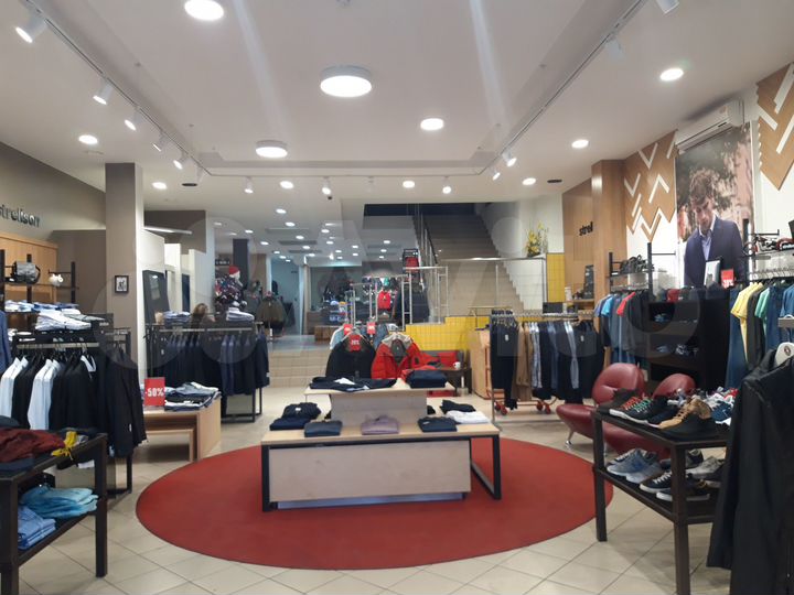 Магазин в центре, на Московской, 180 м²