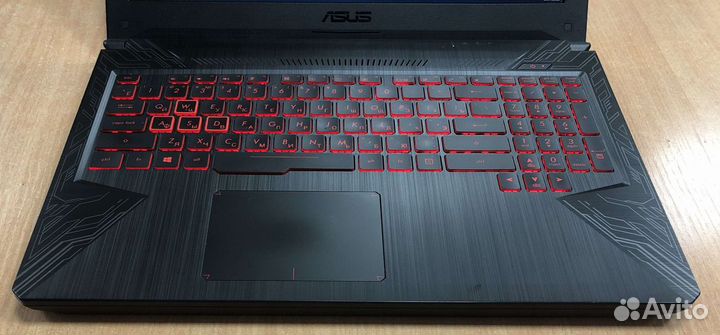 Asus/i5 8300/8GB/GTX1050/SSD+HDD/15.6 IPS FHD