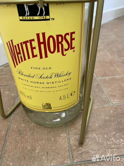 Бутылка из под виски качели