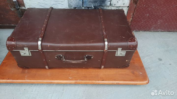 Чемоданы времен СССР и комод
