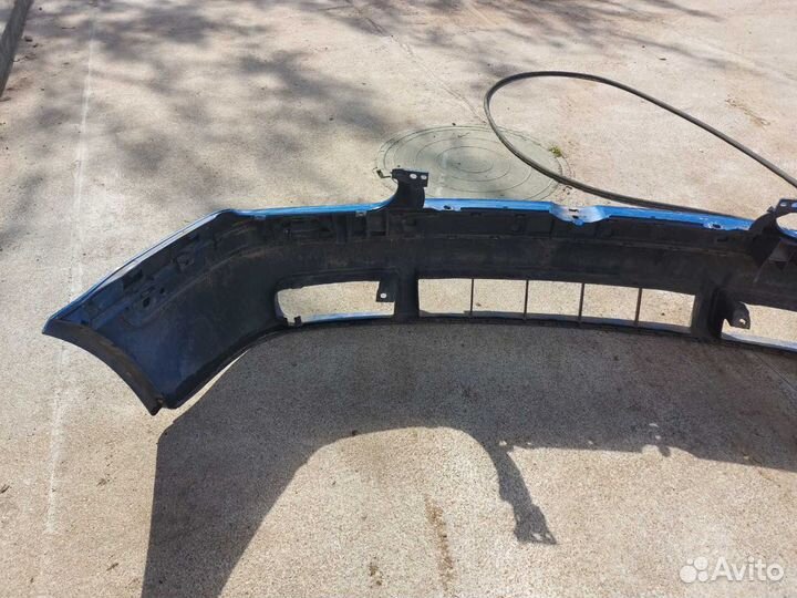 Фольцваген Гольф 4 бампер передний б/у