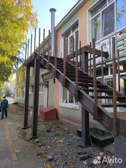 Изготовление металлических лестниц,крылечек