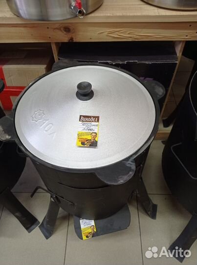 Казан чугунный с печкой