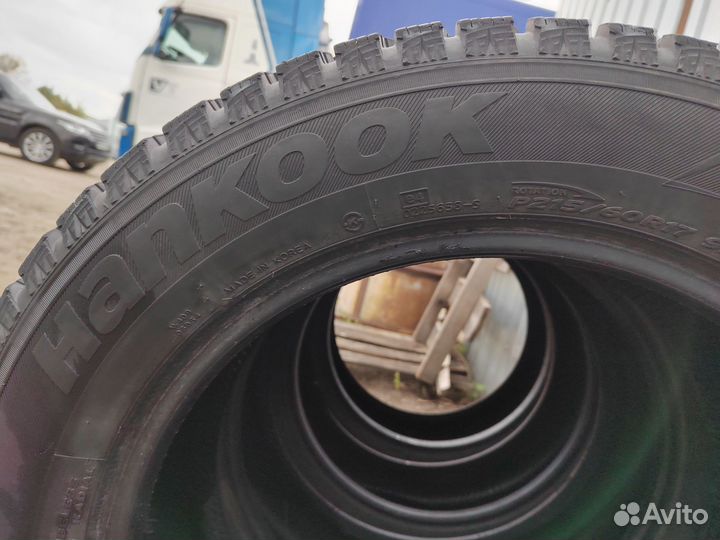 Hankook Winter I'Pike 215/60 R17