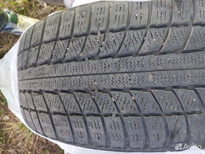 Triangle Snow-LL01 235/55 R17