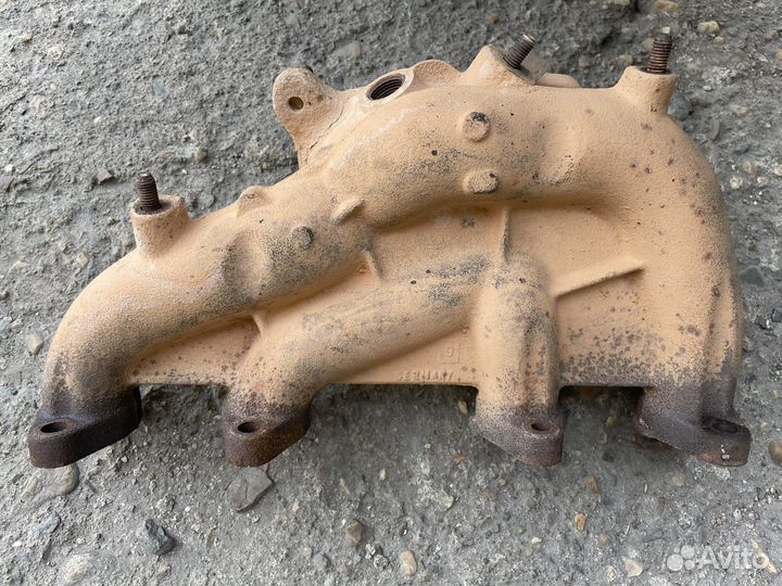 Коллектор выпускной Skoda Octavia A4 1.6 8V