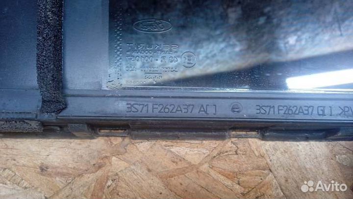 Стекло двери (форточка) заднее левое Ford Mondeo 3