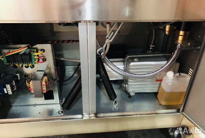 Вакуумный упаковщик DZ-400/2SB