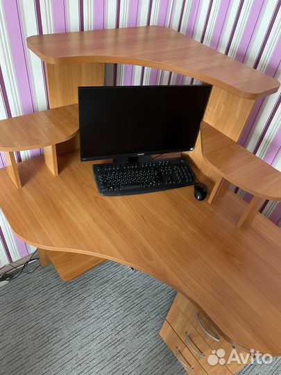 Компьютерный стол угловой бу (самовывоз)