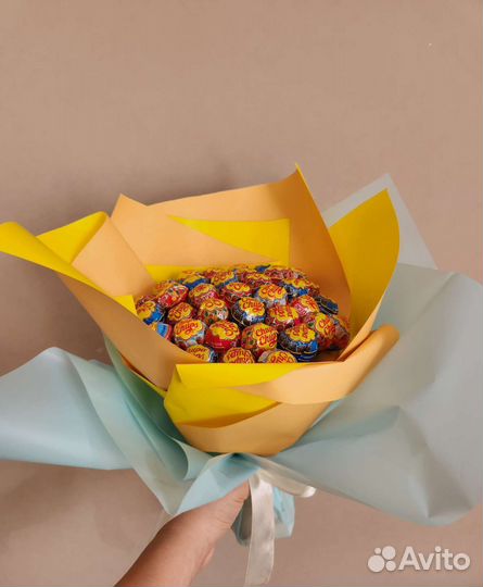 Букет из чупа-чупсов