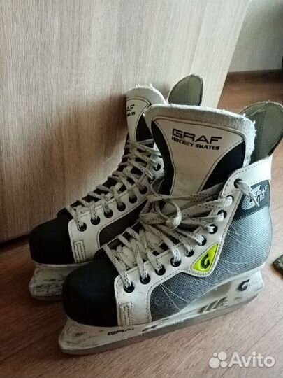 Коньки хоккейные
