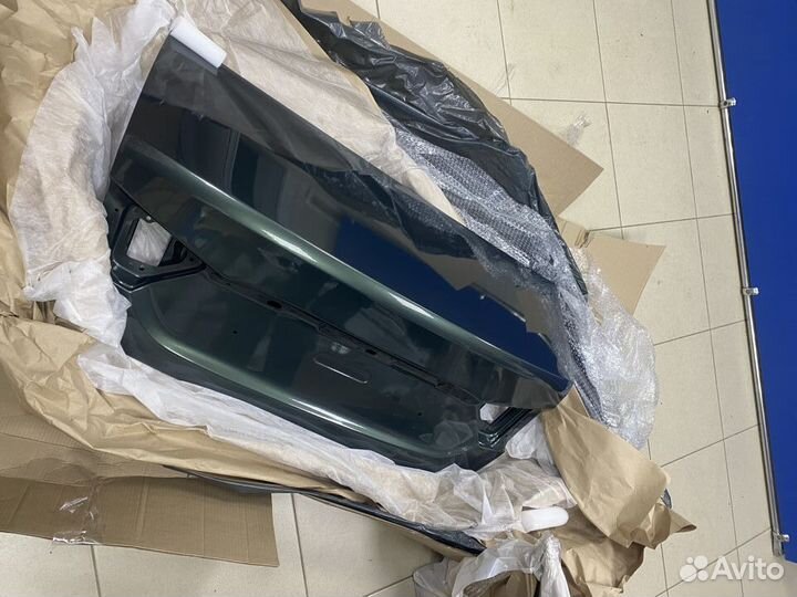 Крышка багажника LADA vesta седан цвет Криптон