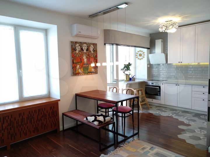 3-к. квартира, 105 м², 5/5 эт.