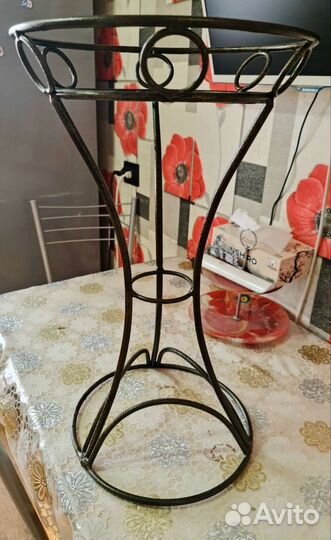 Подставка для цветов напольная металлическая