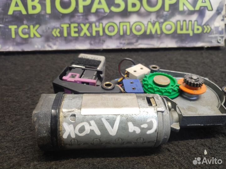 Моторчик люка Audi 100 C4