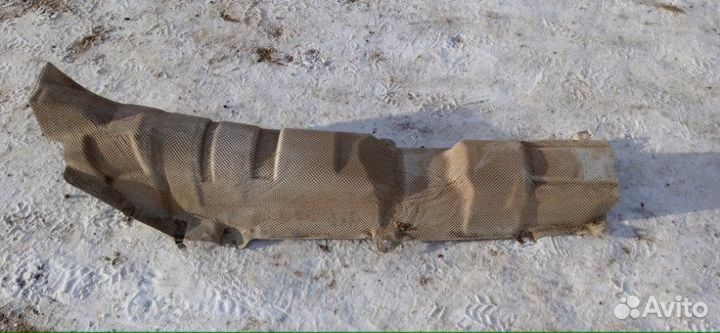 Экран тепловой Renault Fluence K4MV838 2010