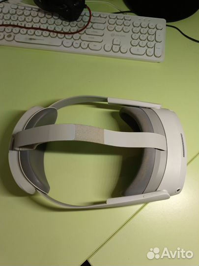 Шлем виртуальной реальности Pico 4 Global