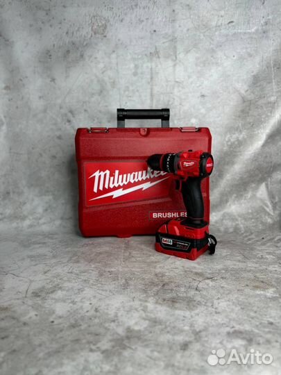 Шуруповерт Milwaukee 36v