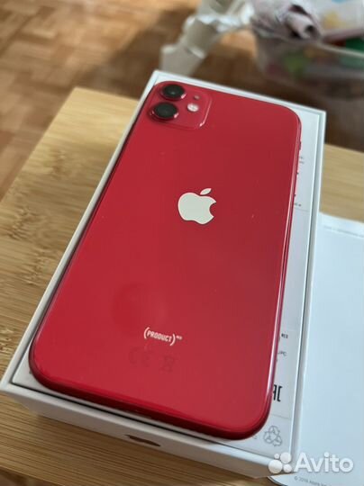 iPhone 11, 64 ГБ