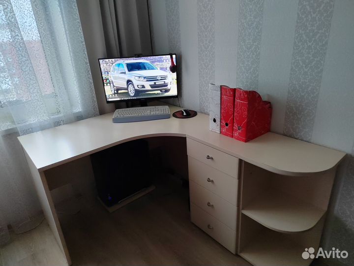 Уголок школьника бу